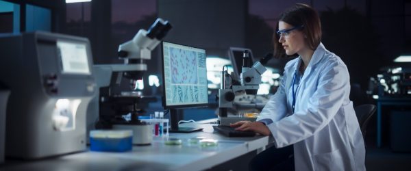 Medical,Research,And,Development,Laboratory:,Dedicated,Caucasian,Female,Scientist,Working