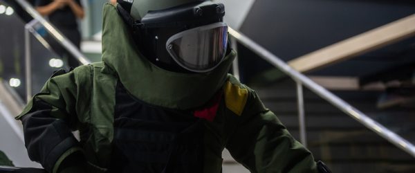 The,Police,In,The,Explosive,Ordnance,Disposal,Suit,(bomb,Suit)